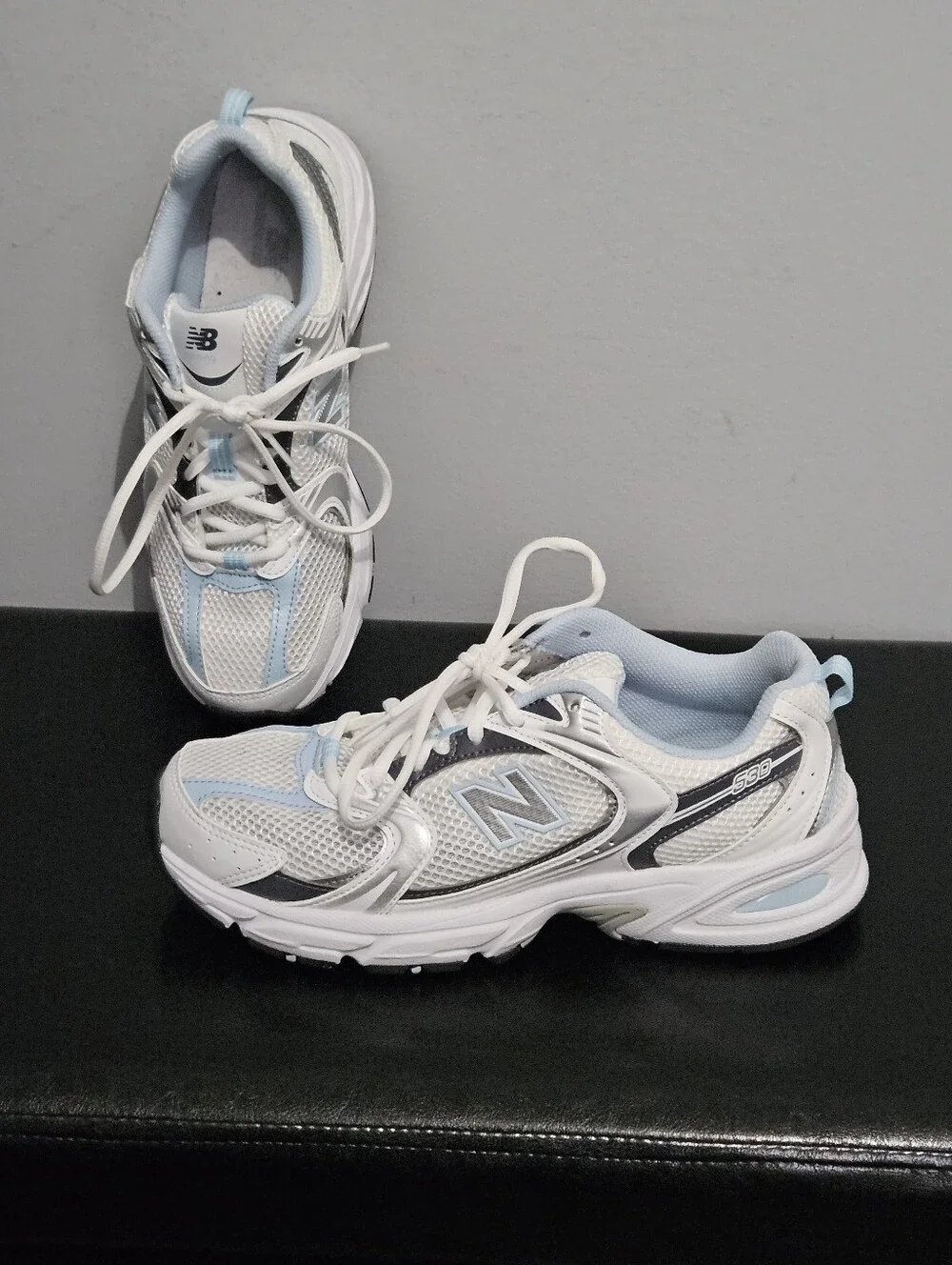 Sale: New Balance 530 Sneakers - Womens 8.5 - Picture 3 of 11